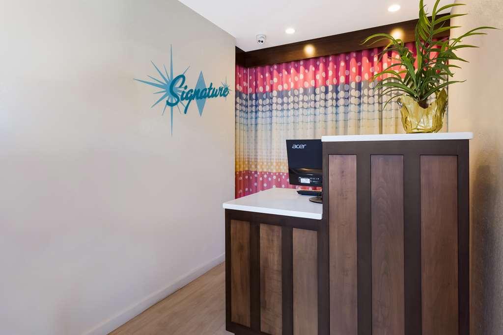 Signature Inn Oakland Interiér fotografie